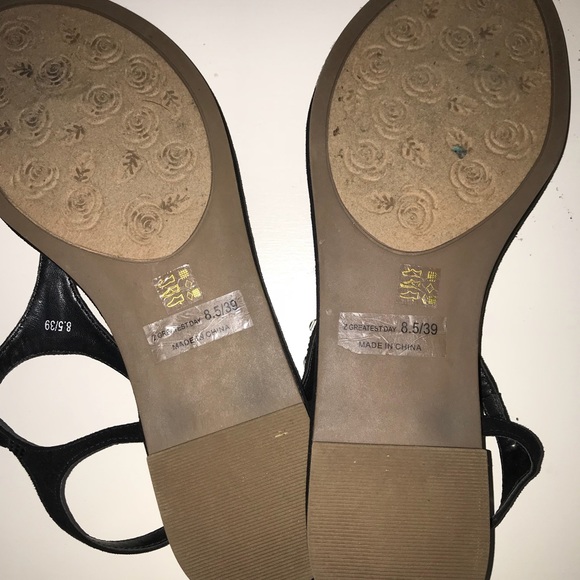 Black sandals - Picture 3 of 3